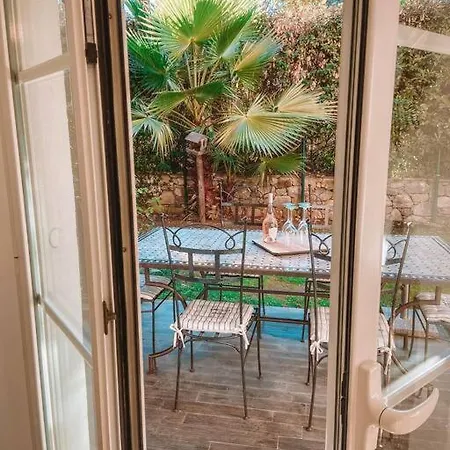 Lejlighed De Standing Avec Jardin